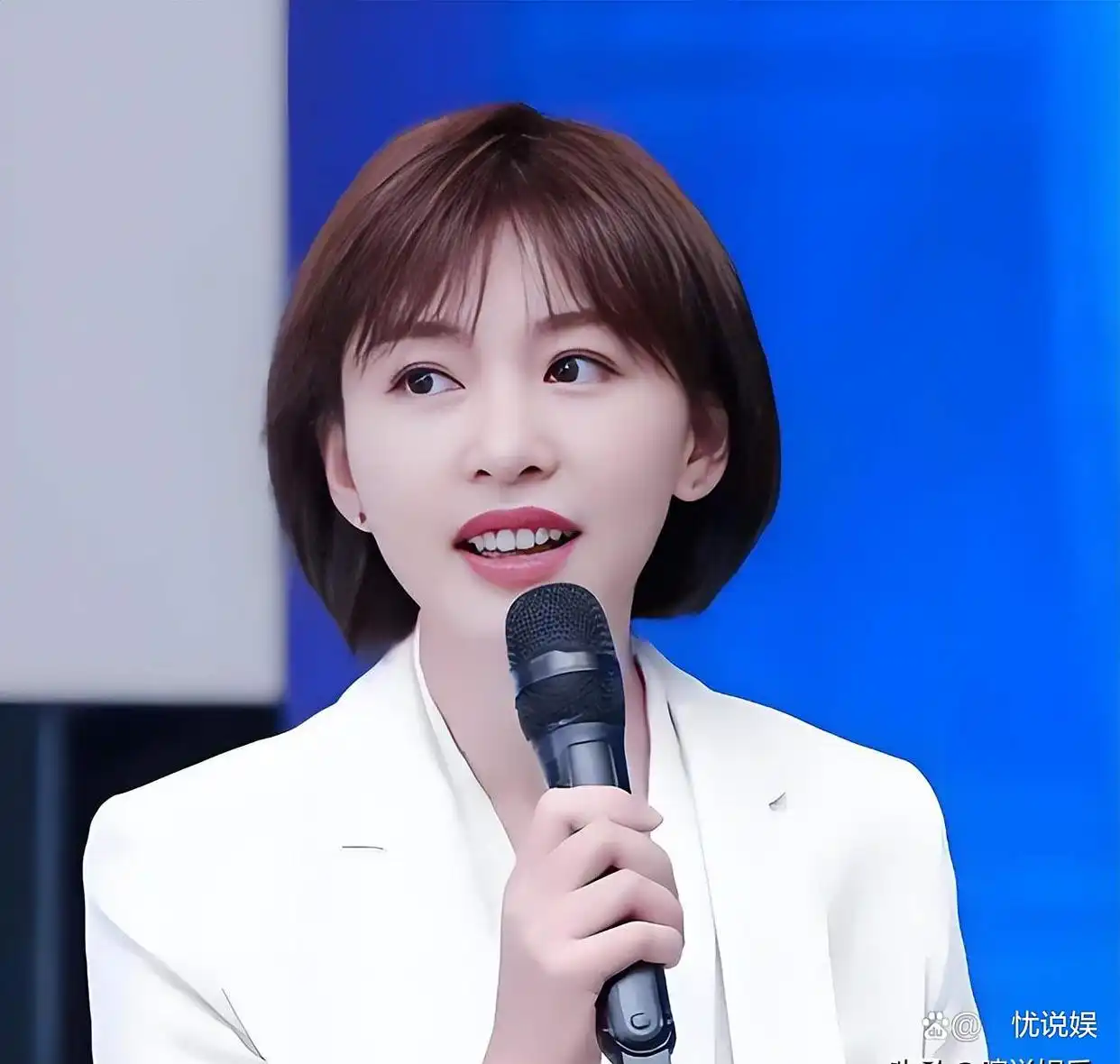 落毛凤凰不如鸡？离开央视两年，欧阳夏丹的现状证实李思思没说错