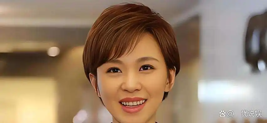 落毛凤凰不如鸡？离开央视两年，欧阳夏丹的现状证实李思思没说错