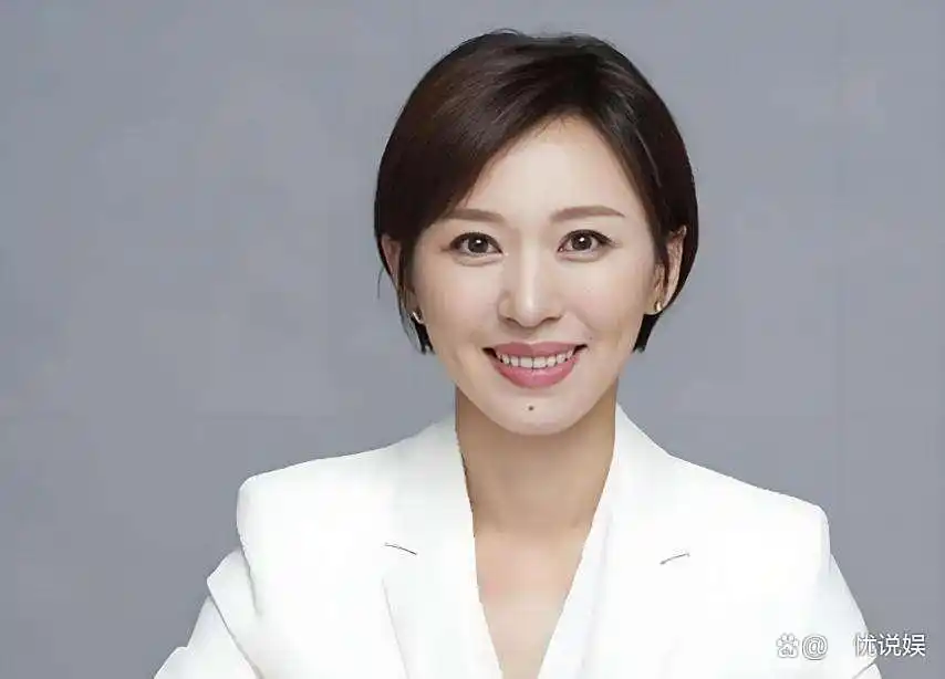 落毛凤凰不如鸡？离开央视两年，欧阳夏丹的现状证实李思思没说错