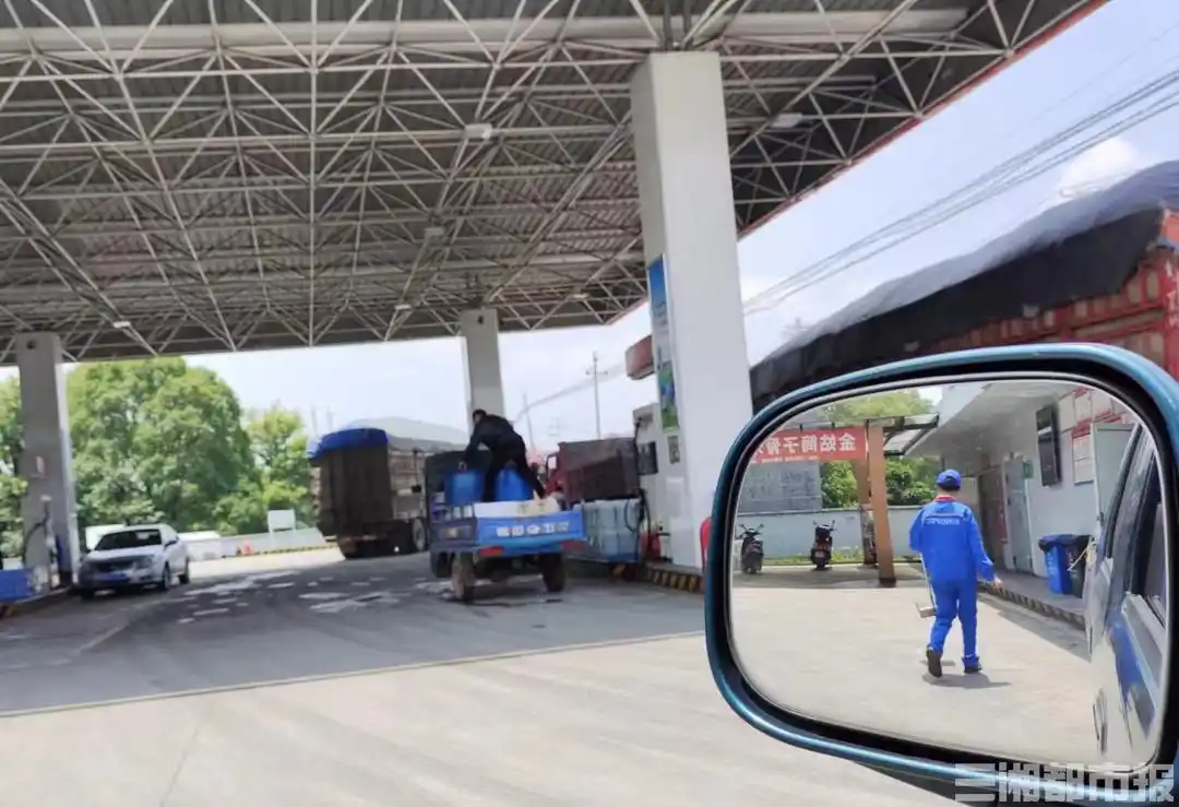 记者暗访：一升油省9角吸引不少司机，原来是加油站“虚开发票”
