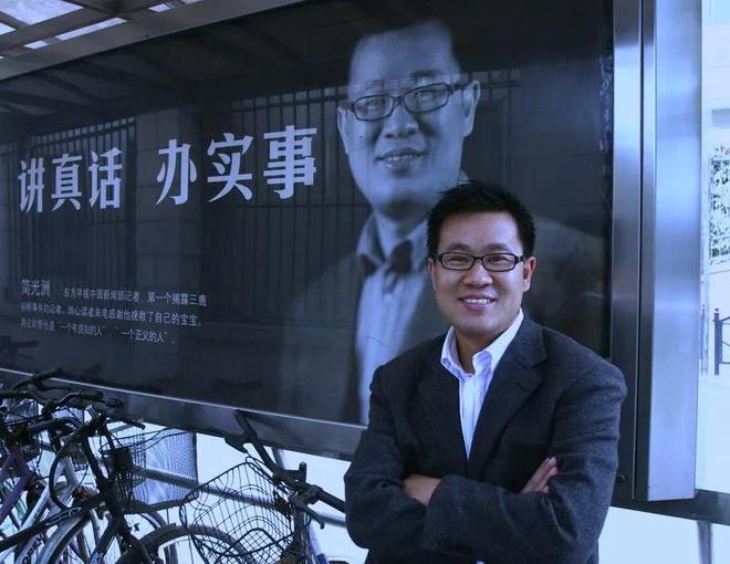婴儿尿血家长投诉无门，他冒死曝光三鹿奶粉，4年后却无奈离职