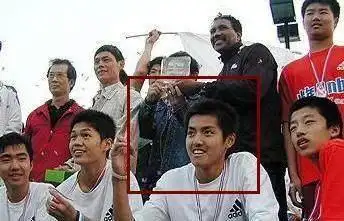 那些男明星的非主流时期，吴亦凡杀马特，鹿晗清秀，而他最帅！