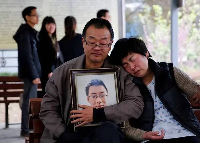 成也广告，败也广告！昔日搜索引擎一哥百度，如今跌没4450亿！