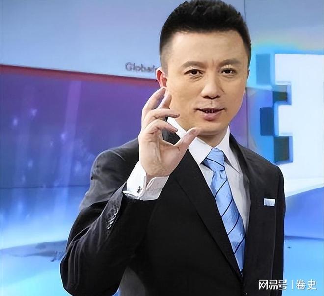 离开东方卫视9年，央视主播潘涛回上海，54岁官宣新身份可喜可贺