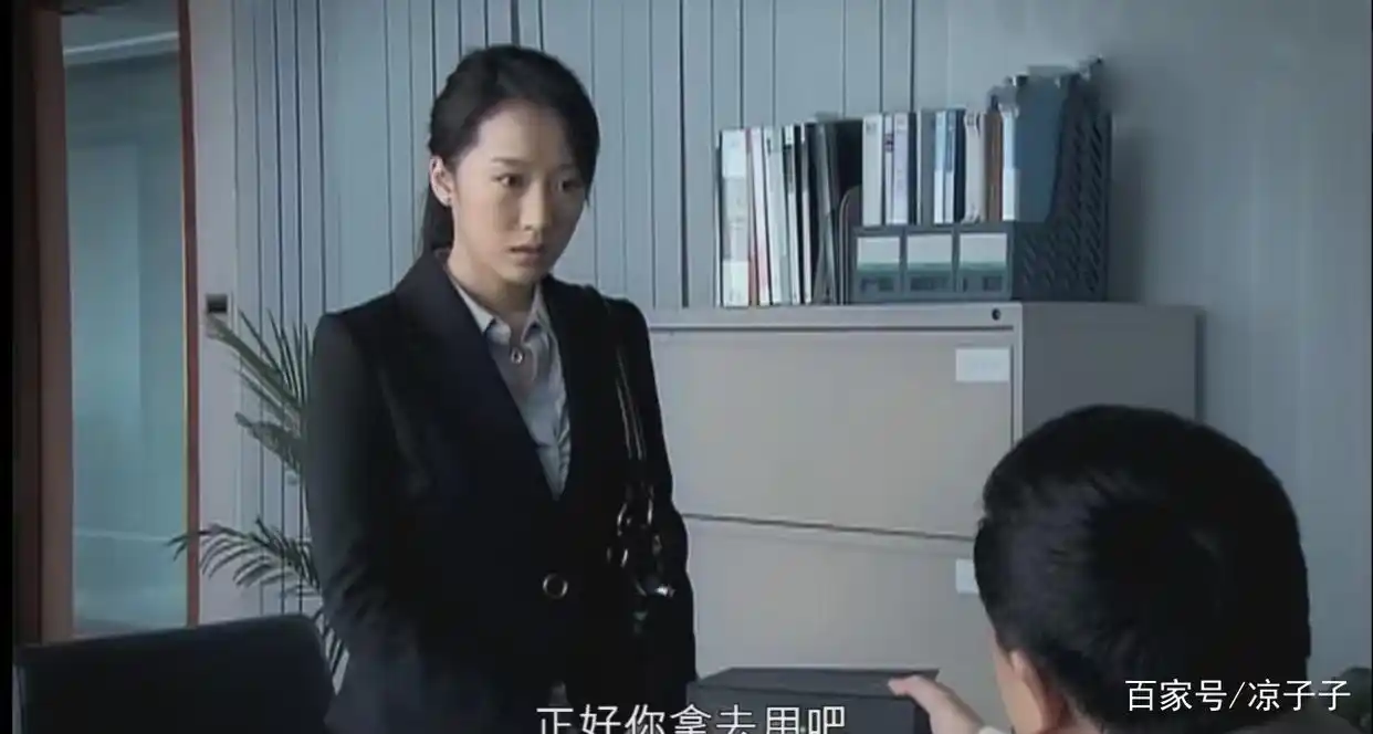 《蜗居》：宋思明到死都不知，海藻留在他车上“那一滴血”的真相