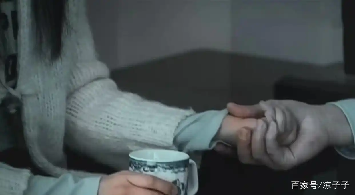 《蜗居》：宋思明到死都不知，海藻留在他车上“那一滴血”的真相