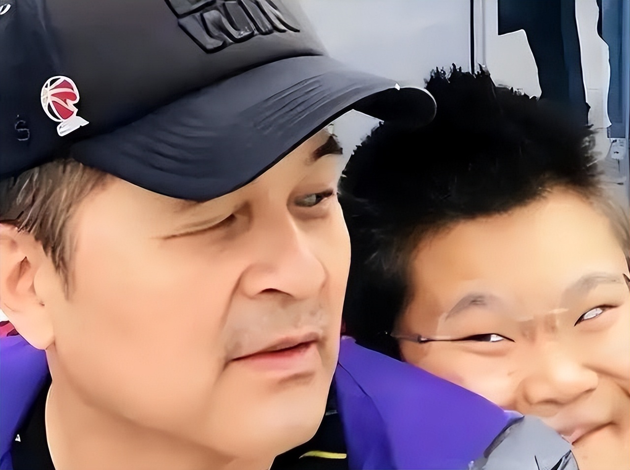 毕福剑没想到，如今硕士毕业的女儿，竟和前妻过上高攀不起的生活