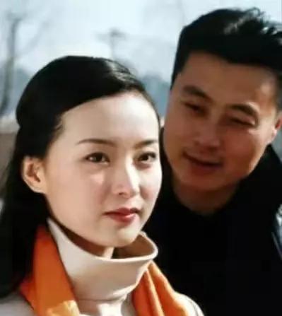 “晴格格”老公王志才，从穷小子变亿万身价：前妻竟是二婚富婆