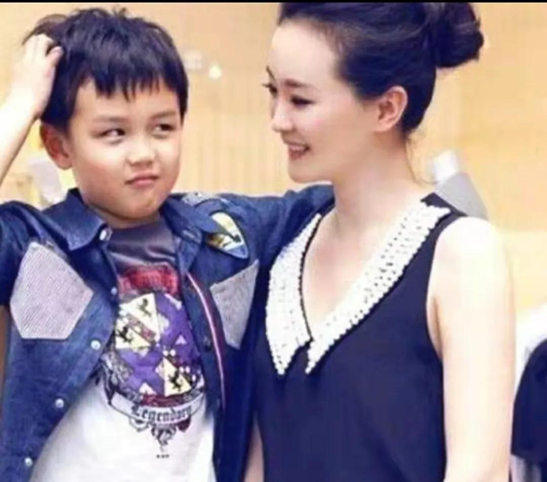 “晴格格”老公王志才，从穷小子变亿万身价：前妻竟是二婚富婆