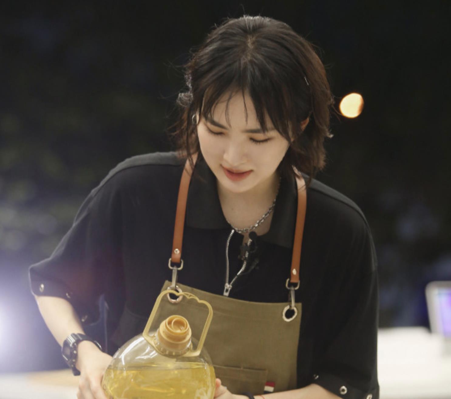 表面是艺人，实际是富家千金的9位女星，她们最不怕的就是潜规则