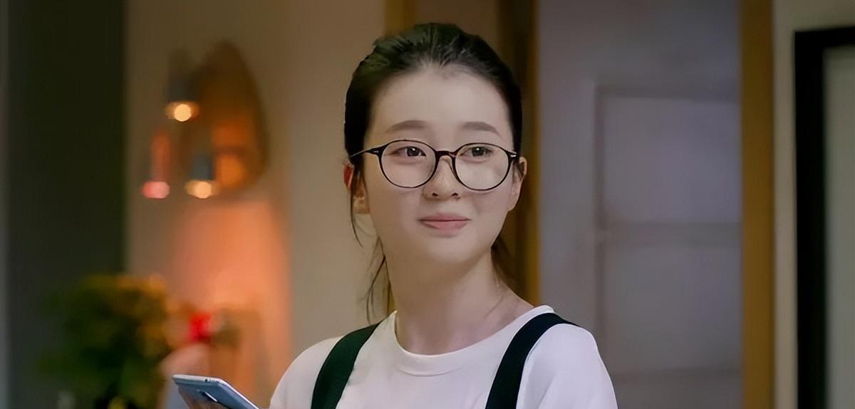 表面是艺人，实际是富家千金的9位女星，她们最不怕的就是潜规则