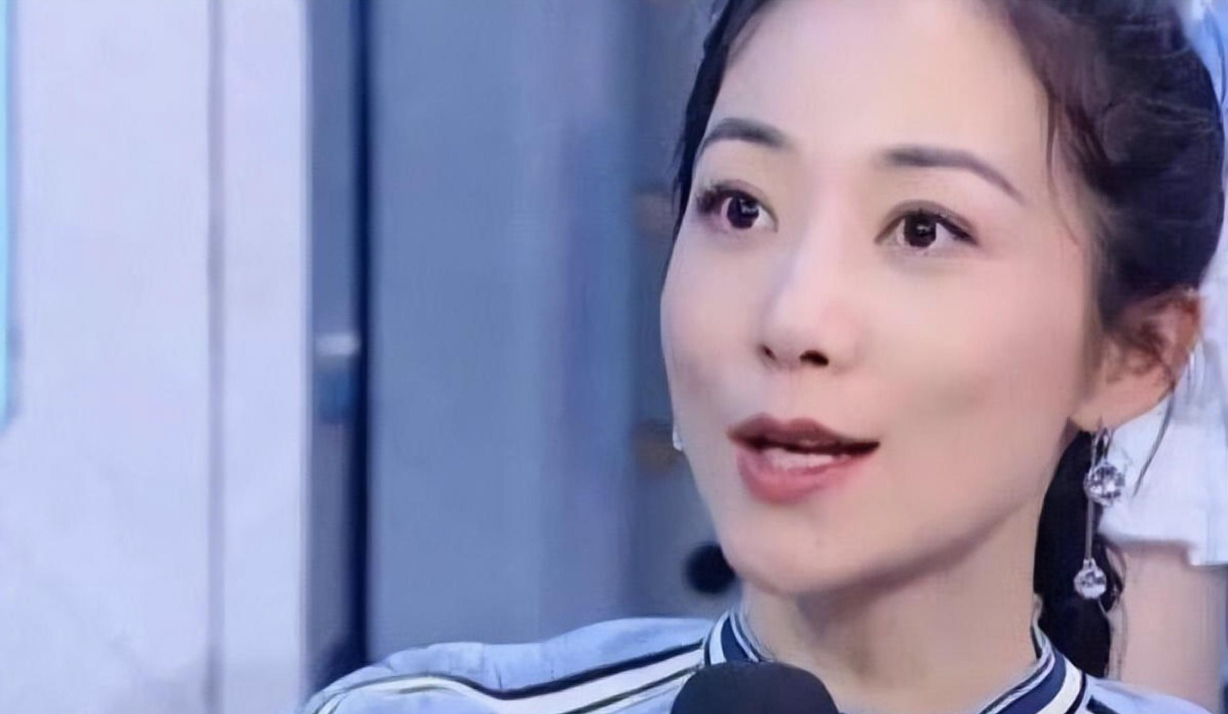 表面是艺人，实际是富家千金的9位女星，她们最不怕的就是潜规则