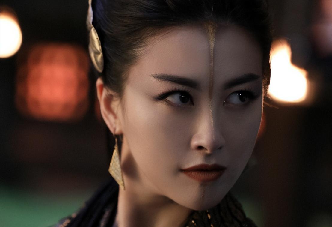 表面是艺人，实际是富家千金的9位女星，她们最不怕的就是潜规则
