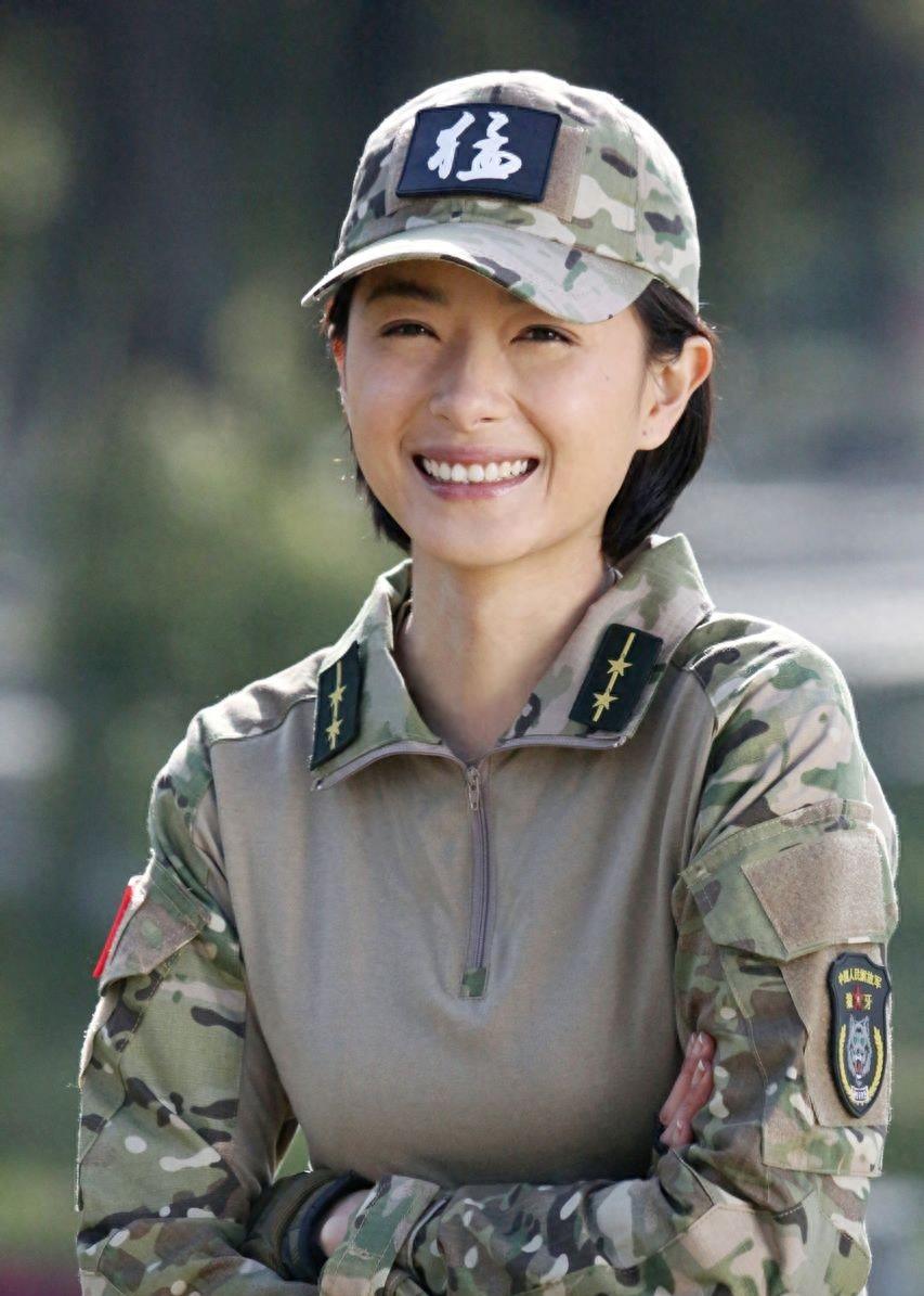 当红女星被“潜规则”7次，事业巅峰期意外生子，生父是谁仍是迷