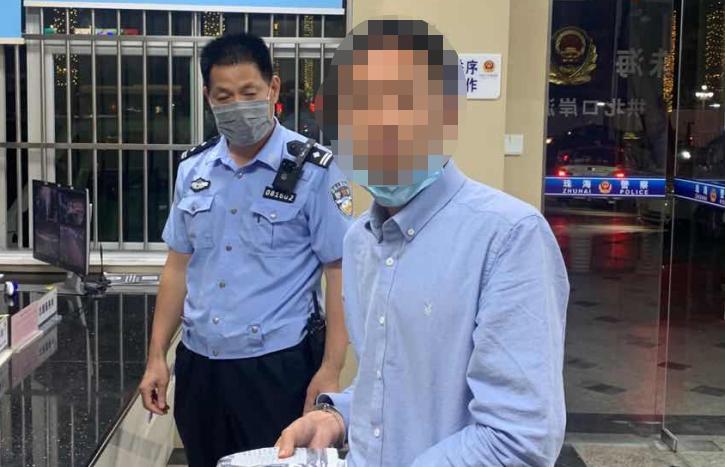 【宣宣提醒】碰瓷专业户杀到广东，专挑出租车下手！在全国作案3年