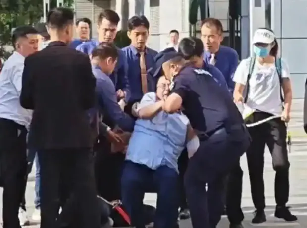 宝万之争十年，野蛮人结局都不好