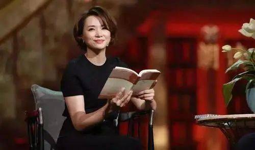 春晚的新主持人，今年为什么选了她？