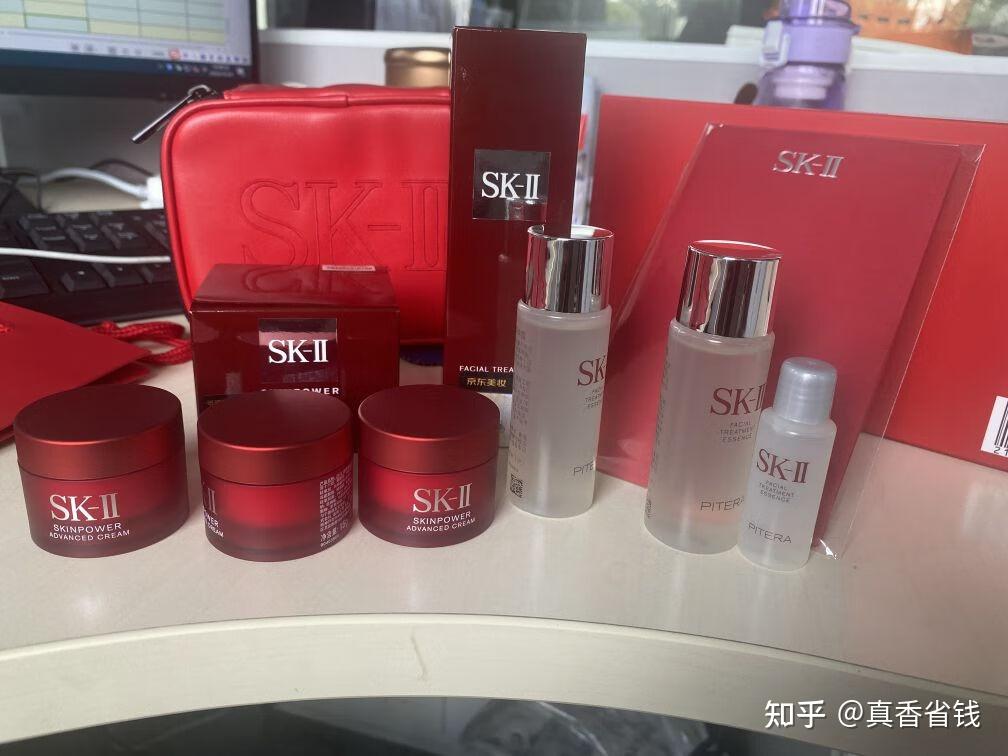2025送40-50岁妈妈什么护肤品好？有哪些适合送妈妈的护肤品套装推荐？韩束、珀莱雅、欧莱雅、兰蔻、雅诗兰黛等品牌推荐