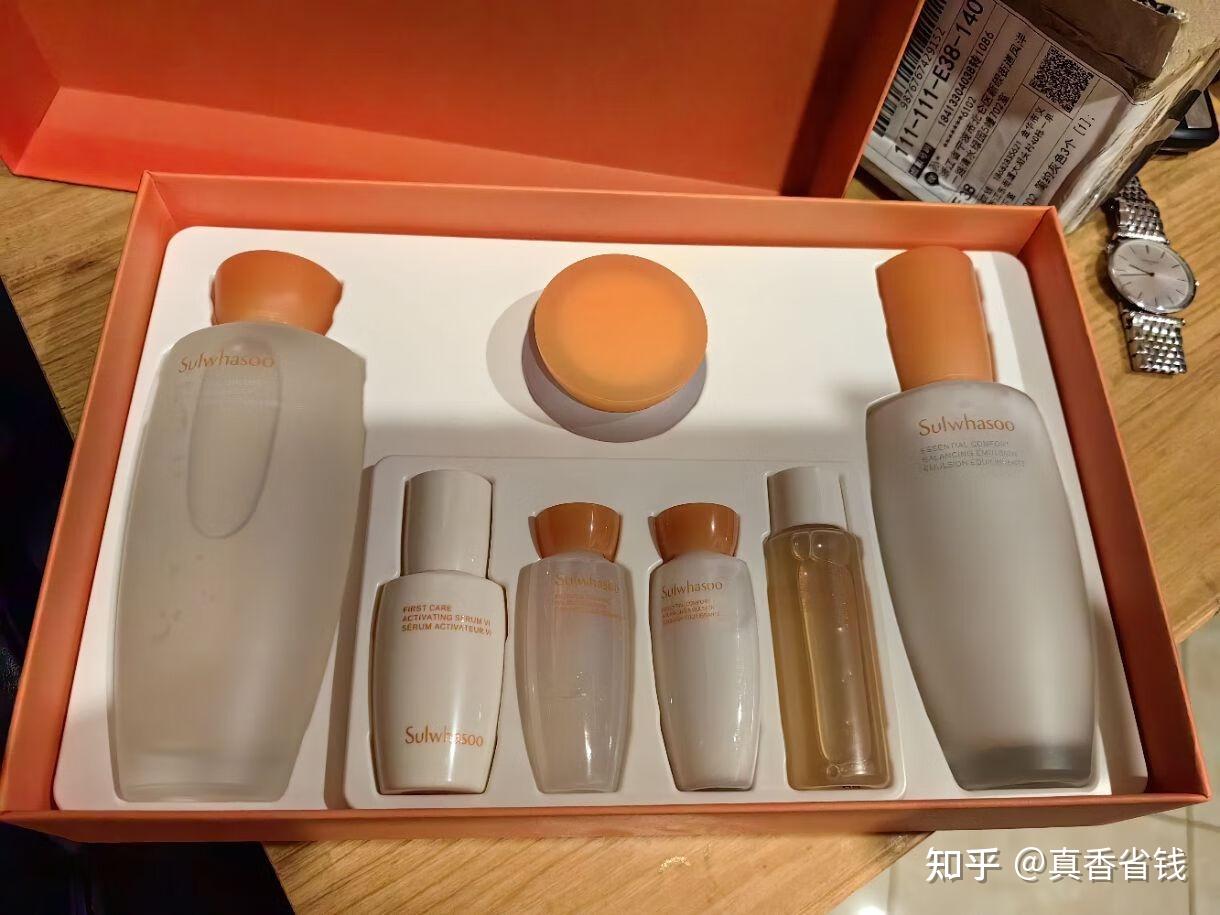 2025送40-50岁妈妈什么护肤品好？有哪些适合送妈妈的护肤品套装推荐？韩束、珀莱雅、欧莱雅、兰蔻、雅诗兰黛等品牌推荐