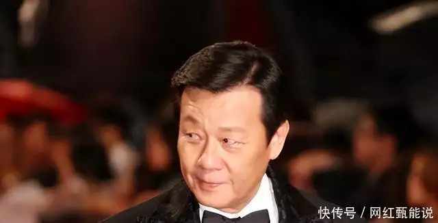68岁寇世勋近况，晚年和原配一家生活，二房及3名子女在国外