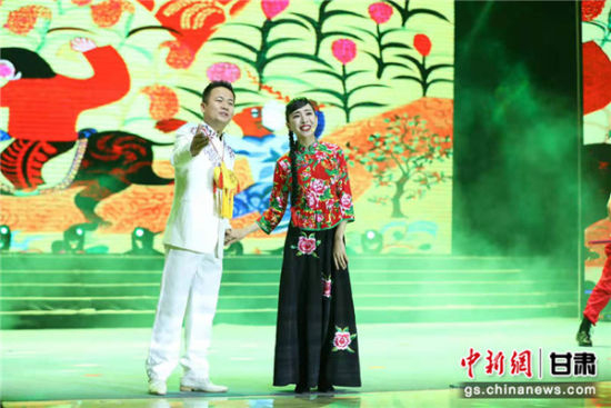甘肃环县：羊经念在羊舍里 羊歌唱到戏台上