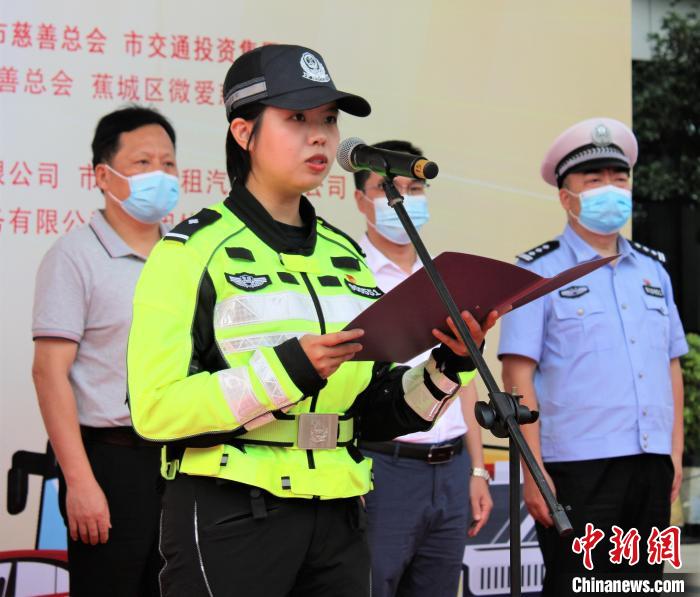 逾1700辆“爱心直通车”为闽东高考考生保驾护航