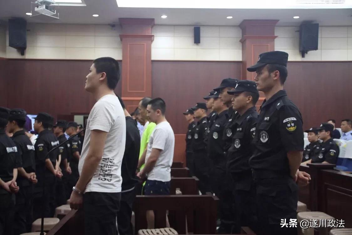 首要分子被判23年！贵溪法院对杨某等16人涉黑案一审宣判！
