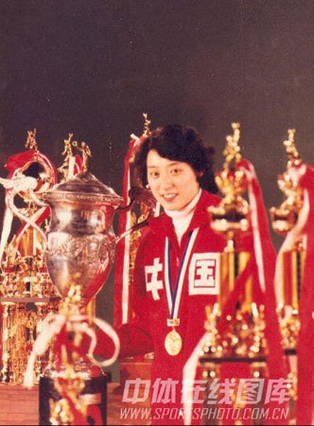 中国女排五连冠老照片 当年她们比郎平还拼命?