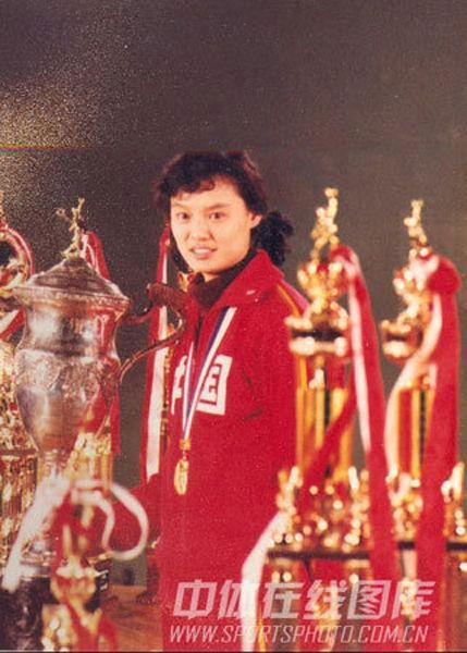 中国女排五连冠老照片 当年她们比郎平还拼命?