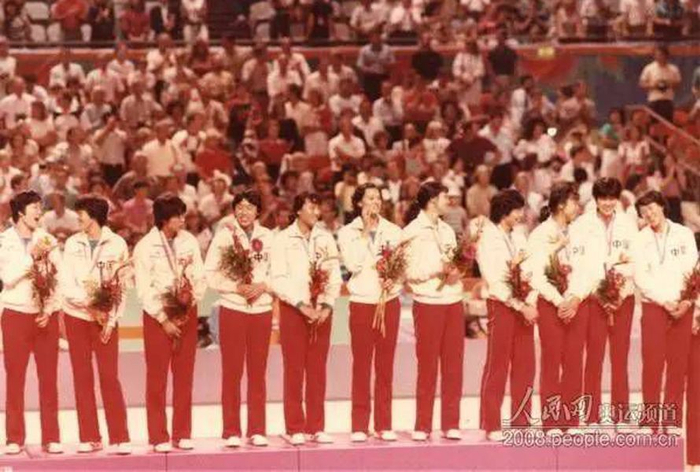 中国女排五连冠老照片 当年她们比郎平还拼命?