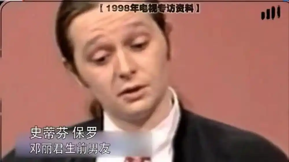 邓丽君在医院逝世，记者近距离拍摄遗体，发现令人震惊的场景