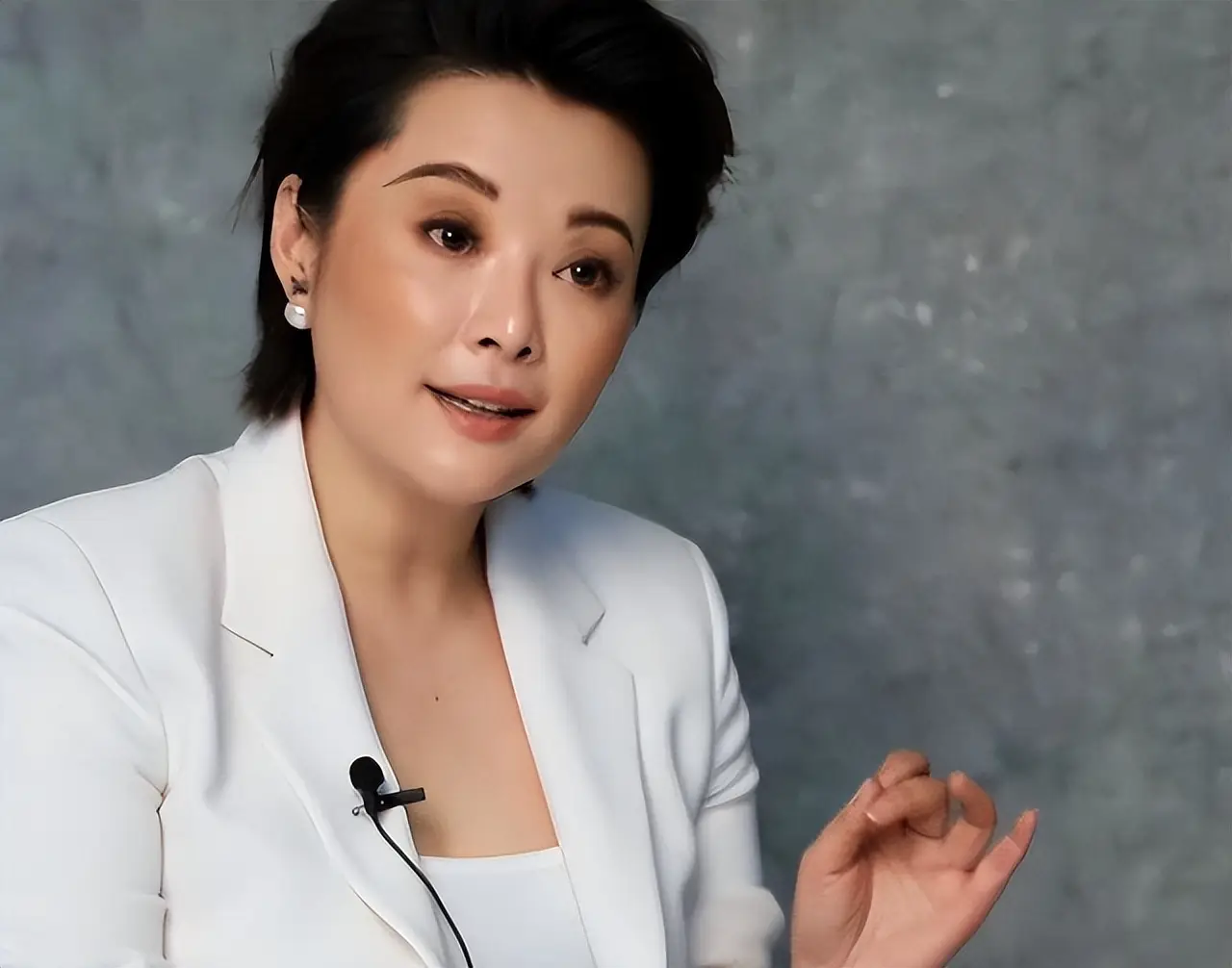 袁立：前男友是张怡宁老公，参加节目被恶意剪辑后退隐，现在怎样