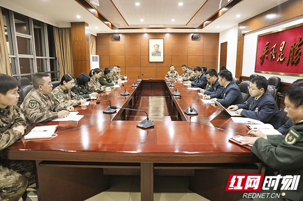 株洲军分区举办新闻骨干集训为“兵记者”加钢淬火