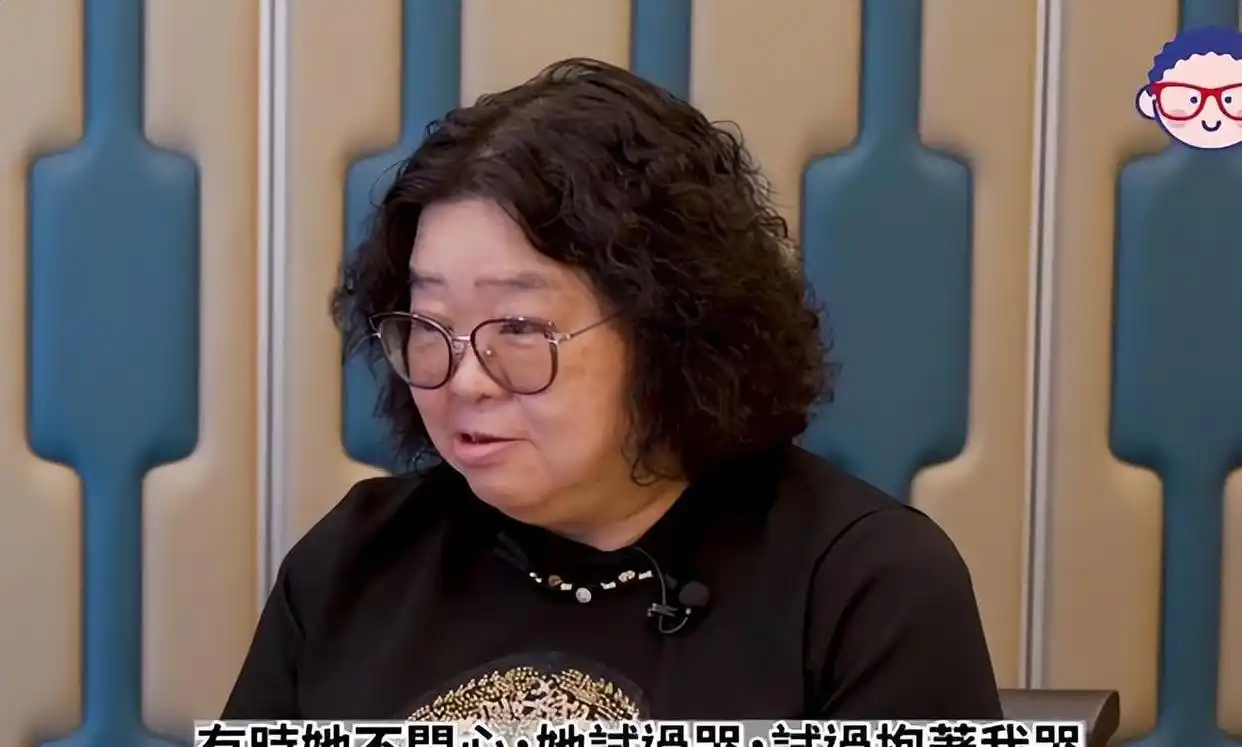 1995年邓丽君意外去世，母亲赵素桂却淡然说道：丽君走得正是时候