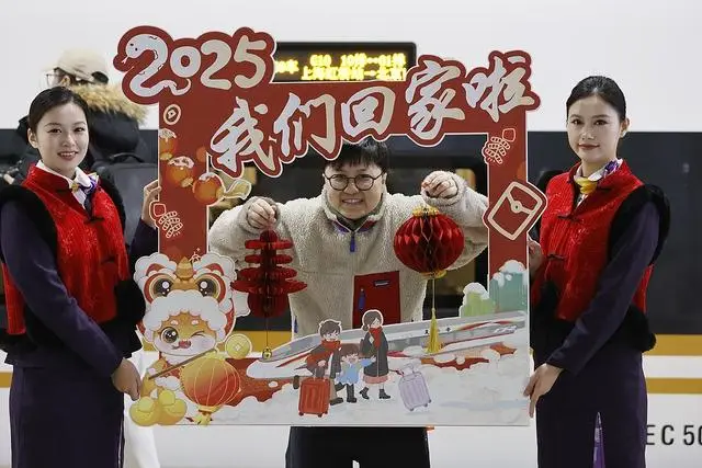 2025中国年｜春运启动：回家的路，就是最美的风景