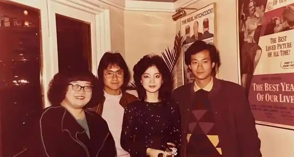 1995年，邓丽君意外去世！遗体现针孔红斑，多年后钟南山揭示真相