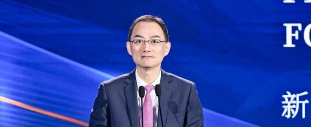 张怡宁的内心太强大了，闪婚嫁大20岁徐威，如今他已经衰老了很多