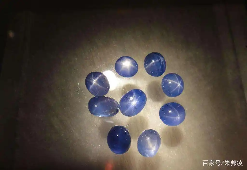 亚当之星：世界上最大的蓝宝石，重达1404克拉，价值7亿