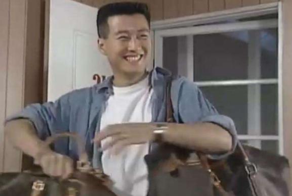 57岁孙兴变”狂野男孩“，头发凌乱胡子拉碴，被赞活成“杨逍”