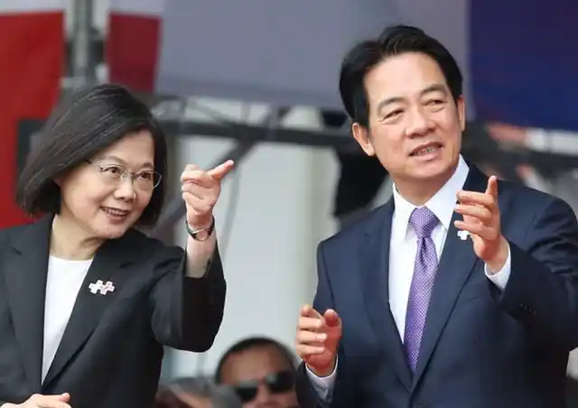 原来如此，蔡英文，一个顽固台独老妇女，不婚不育是有原因的！