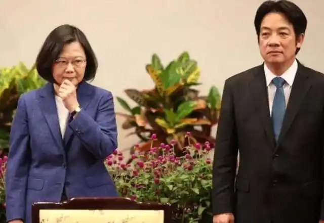 原来如此，蔡英文，一个顽固台独老妇女，不婚不育是有原因的！