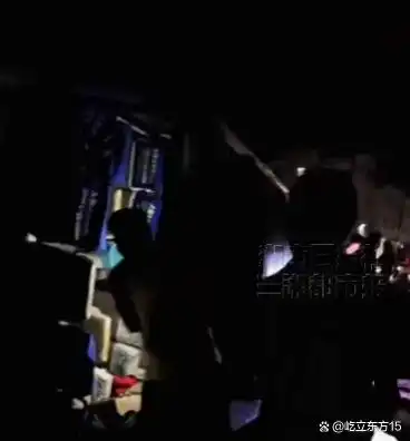高考结束夜突发惨烈车祸！送考大巴侧翻致7人受伤，现场画面惊人