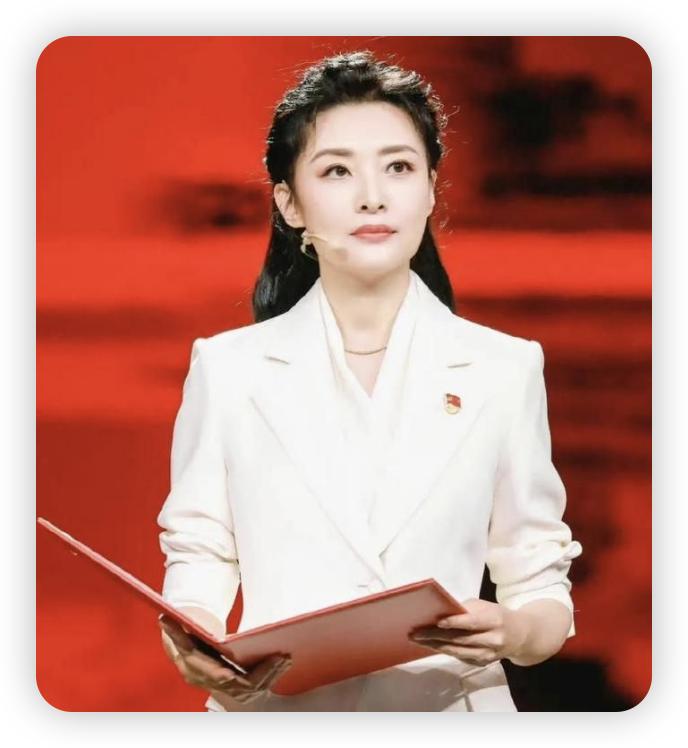 57岁周涛：成名后放弃初恋，转身嫁大8岁富商，如今生活怎样？