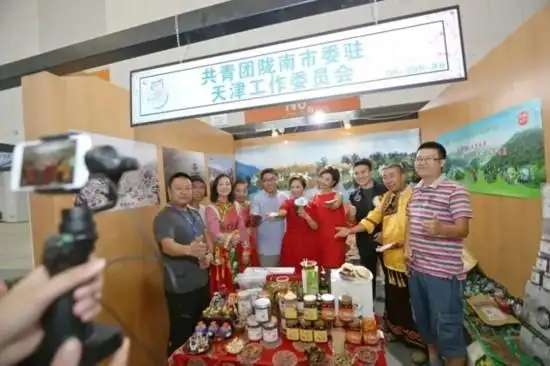 我的新闻座右铭：两位扶贫记者的真情告白