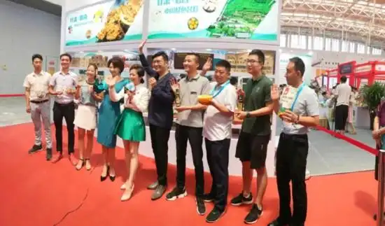 我的新闻座右铭：两位扶贫记者的真情告白