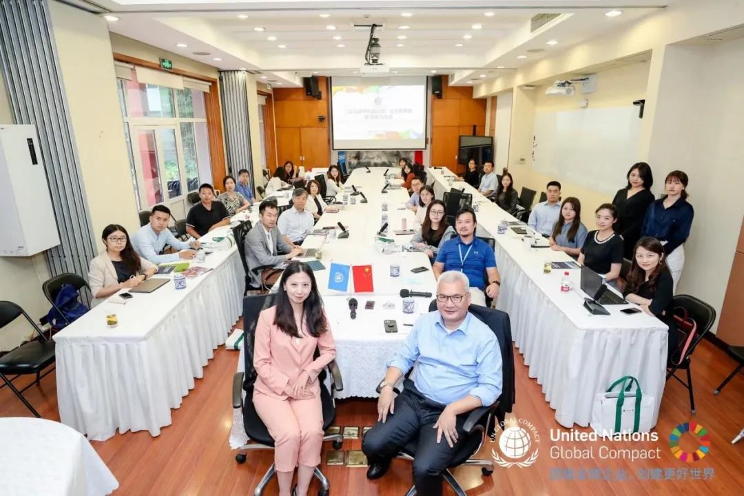 财经记者：这里有一道专业门槛，但并非不可跨越 | 记者手记
