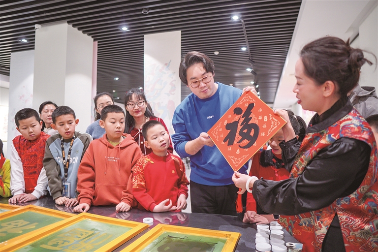 武强年画“出差”全国，共庆非遗中国年