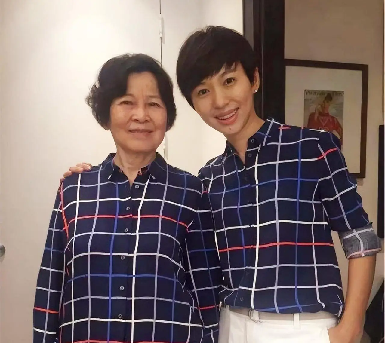 欧阳夏丹消失3年突然亮相，她离开央视后去哪里了？答案让人泪目