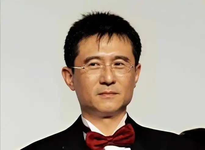袁立与他同居12年，把最好的青春都给了他，他却选择和别人结婚