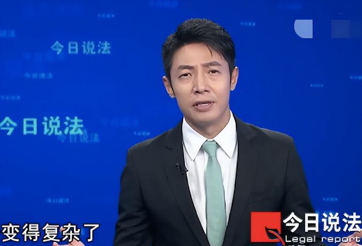 央视的美女主持涂经纬，不但活跃在荧屏上，还在专业上不断进取